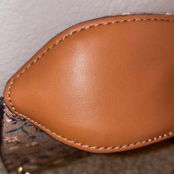 Nine West floral crossbody - Picture 7 of 10